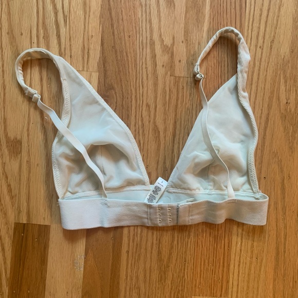 NWT SKIMS Plunge Bra in Bone - Picture 4 of 4